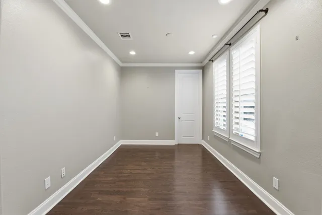 $525,000 | 10933 Upland Park, Houston, TX 77043