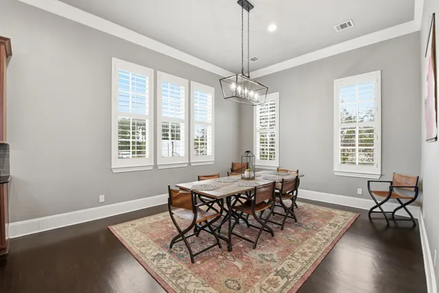 $525,000 | 10933 Upland Park, Houston, TX 77043