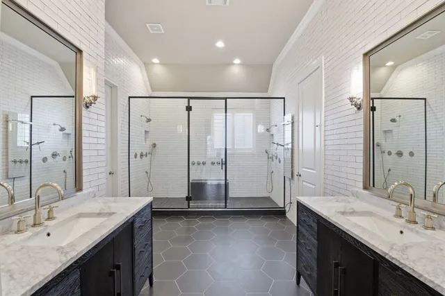 $525,000 | 10933 Upland Park, Houston, TX 77043