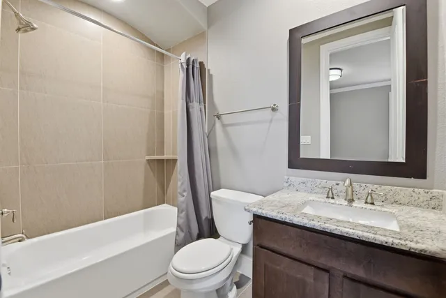 $525,000 | 10933 Upland Park, Houston, TX 77043