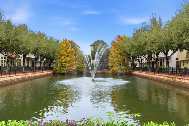 $525,000 | 10933 Upland Park, Houston, TX 77043