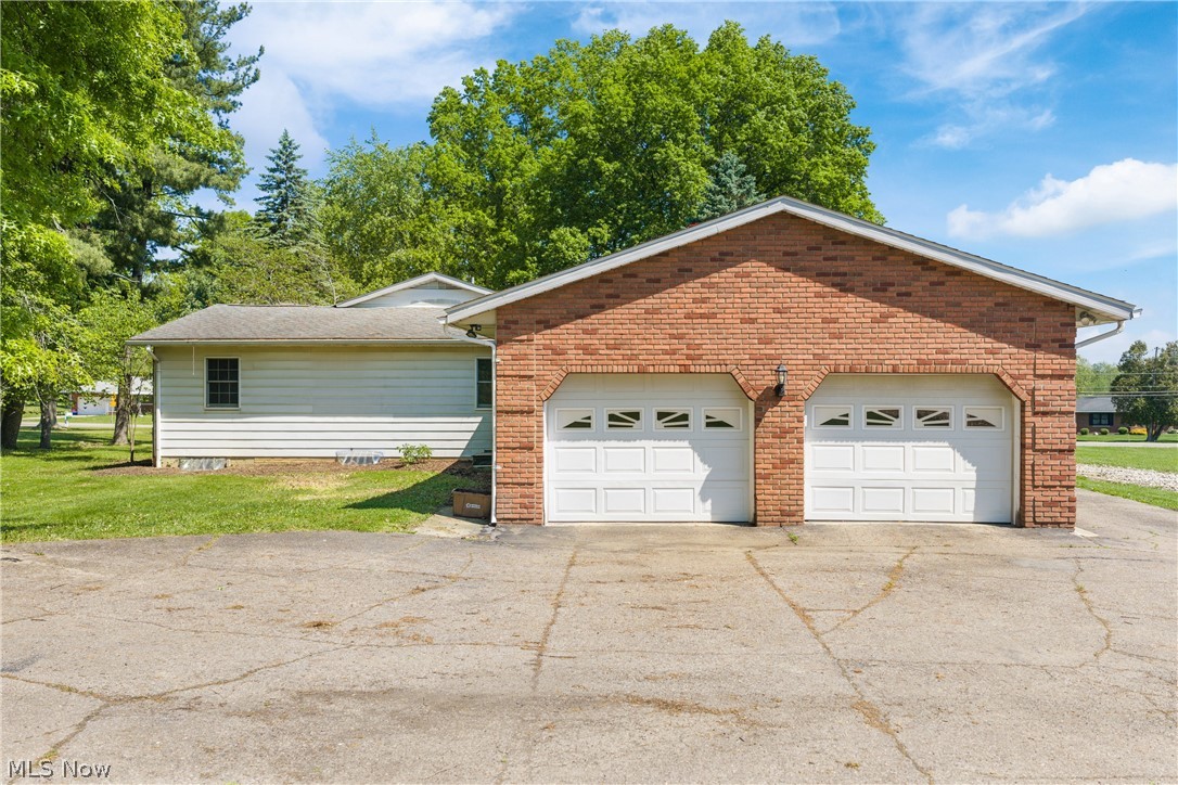 568 West Nimisila Road Akron, OH 44319 - Photo 35 of 37