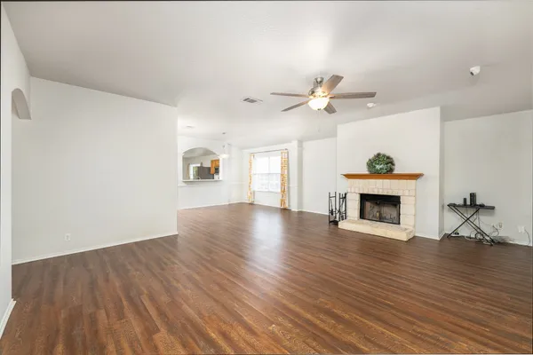 $369,990 | 507 Hillsborough Cove, Leander, TX 78641