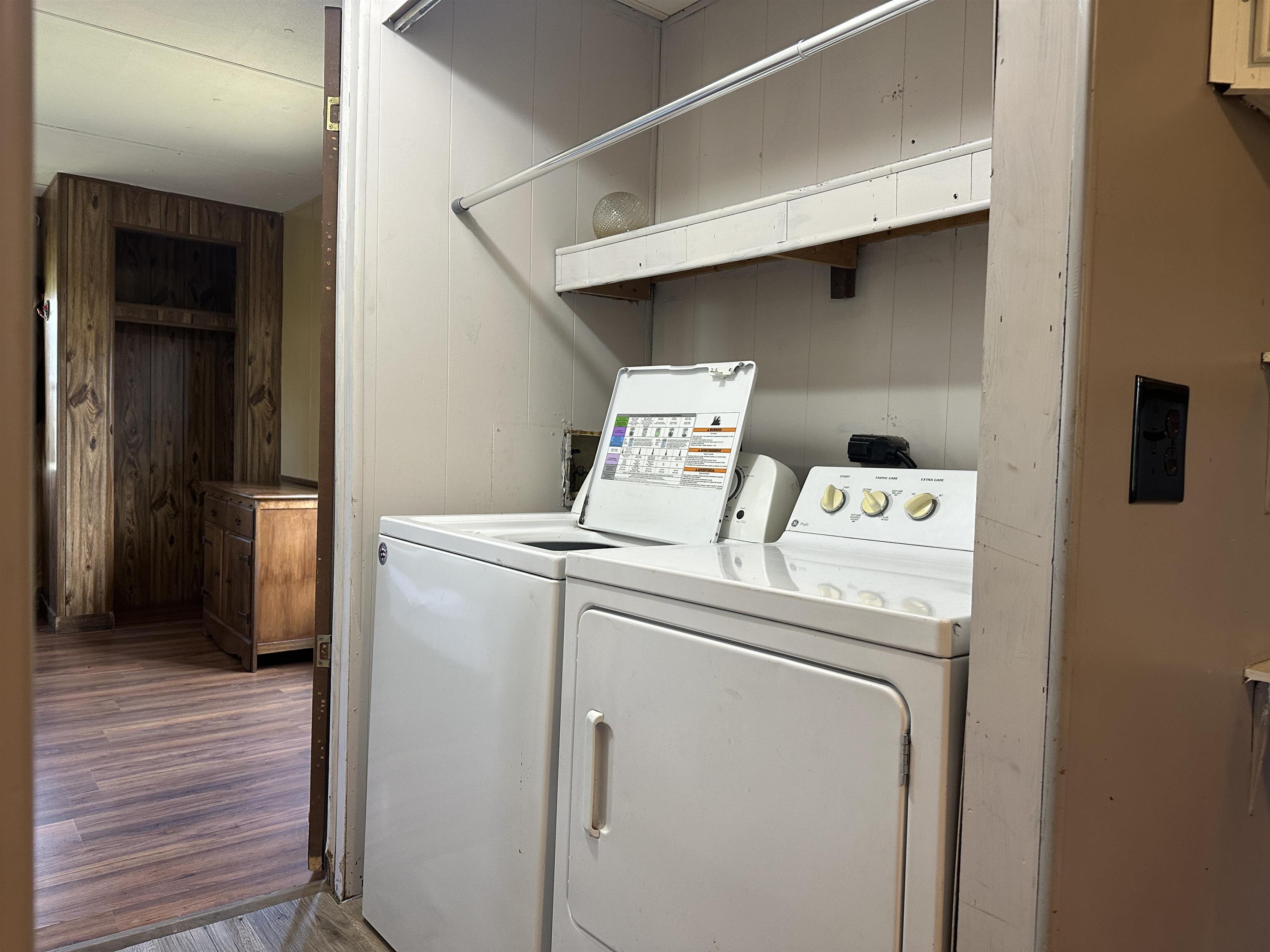 65 Cooksey Lane Michie, TN 38357 - Photo 5 of 40 a utility room with dryer and washer