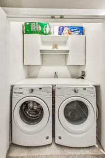 $925,000 | 2730 West Armitage Avenue, Unit 1W, Chicago, IL 60647