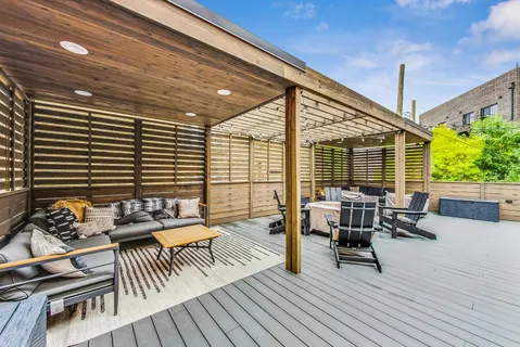 $925,000 | 2730 West Armitage Avenue, Unit 1W, Chicago, IL 60647