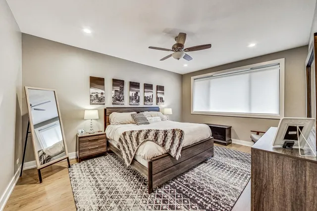 $925,000 | 2730 West Armitage Avenue, Unit 1W, Chicago, IL 60647