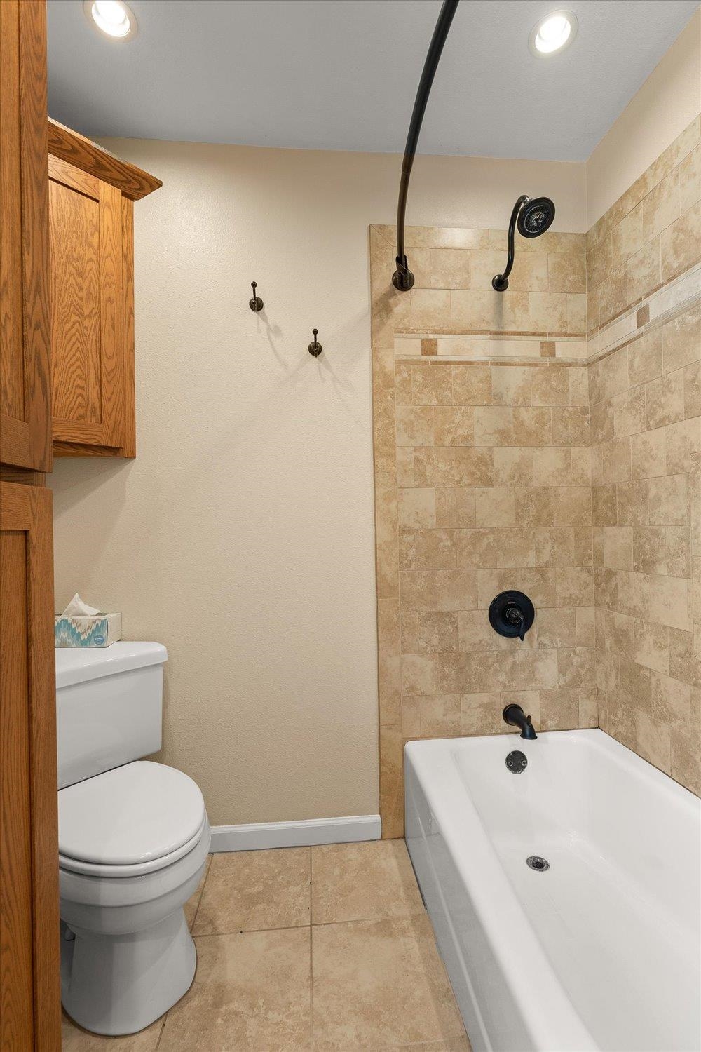 116 North Walnut Road Spokane Valley, WA 99206 - Photo 16 of 39