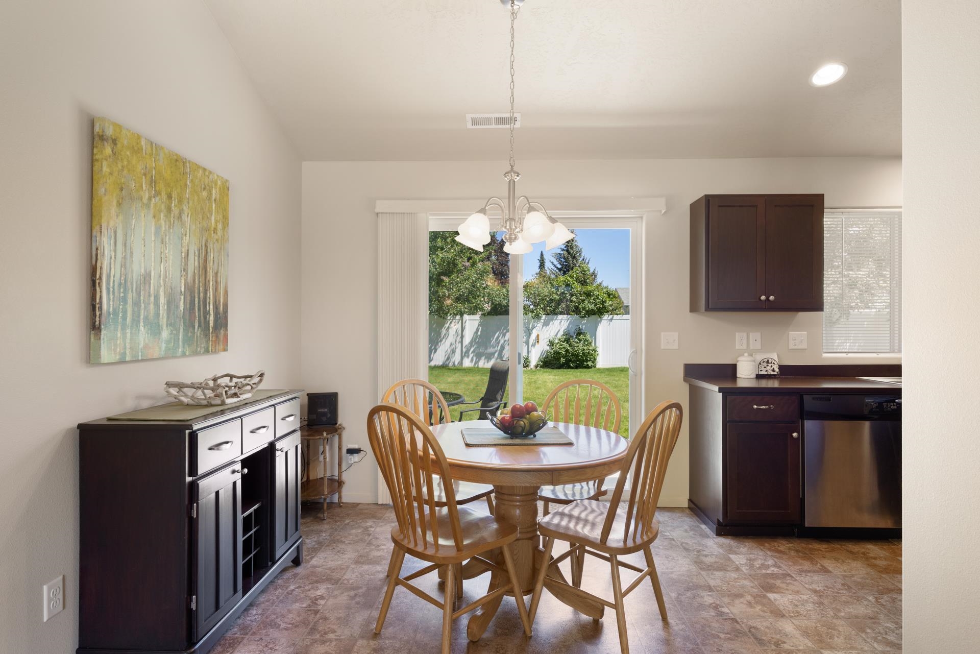 7730 North Maple Street Spokane, WA 99208 - Photo 10 of 38 Gallery Image 10