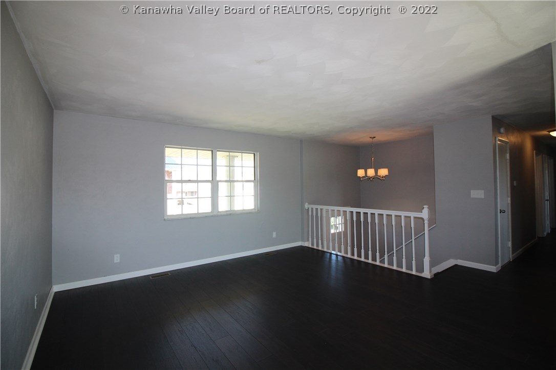 132 Rolling Acres Road Winfield, WV 25213 - Photo 6 of 26 Gallery Image 6