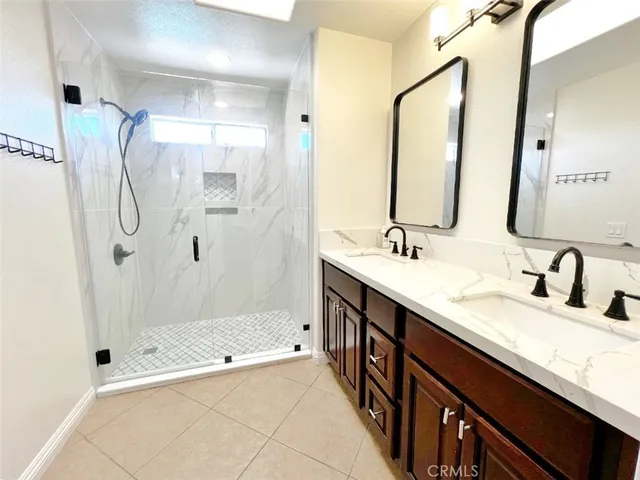 $3,895 | 40108 Ave Venida, Murrieta, CA 92562