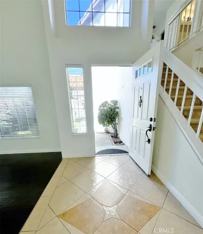 $3,895 | 40108 Ave Venida, Murrieta, CA 92562