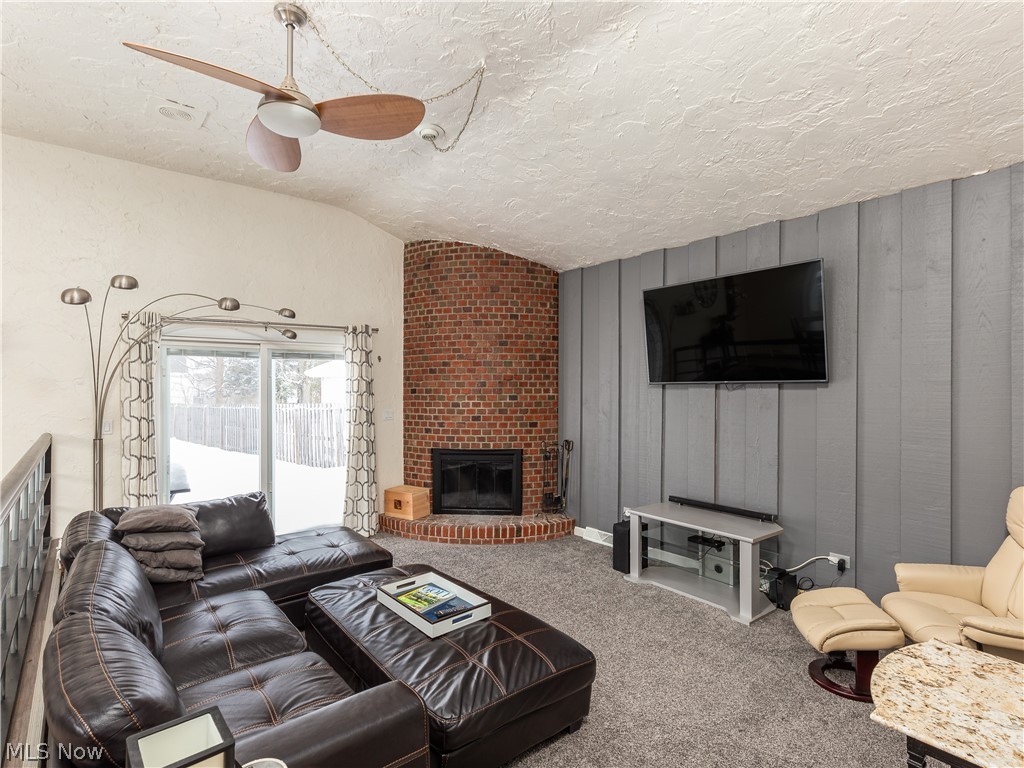 1206 Sunset Road Cleveland, OH 44124 - Photo 12 of 25