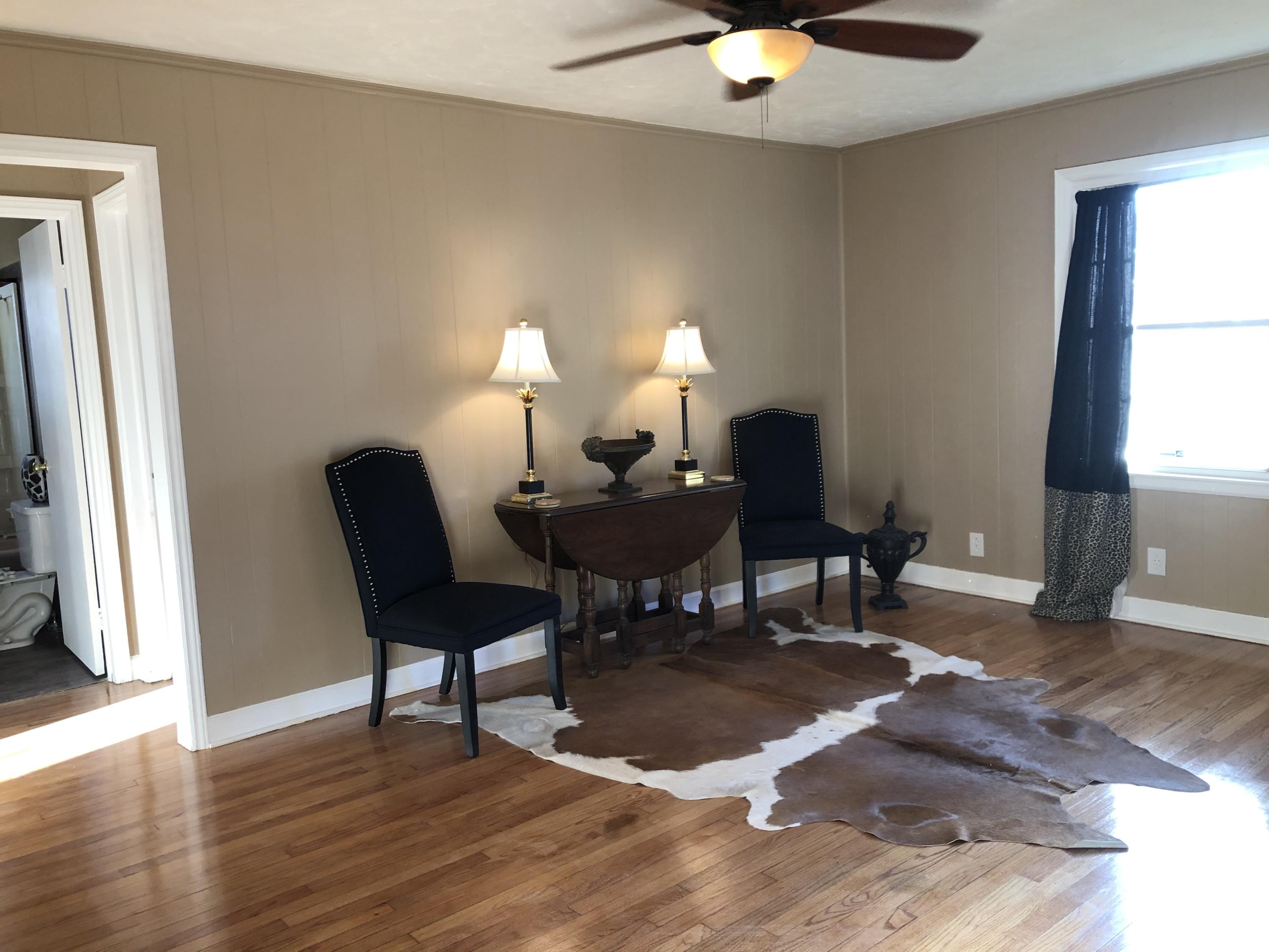 111 Charles Street Hampton, TN 37658 - Photo 4 of 28 A34AF7FF-725C-42B4-BC7E-06A6B152AD32