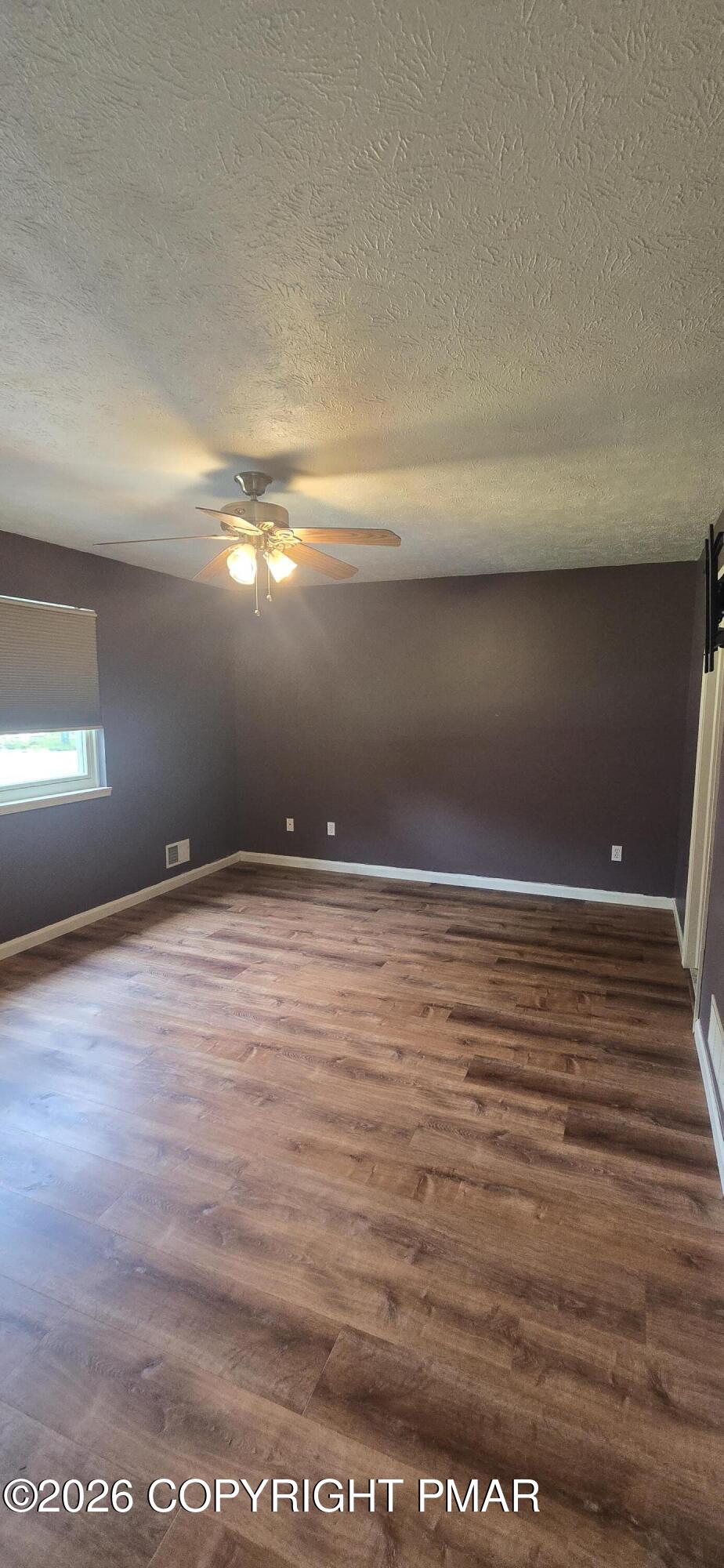 513 Gandolf Road Tamiment, PA 18371 - Photo 24 of 41 1000041949