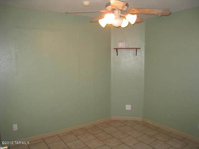7659 South Meadow Spring Way Tucson, AZ 85747 - Photo 7 of 13