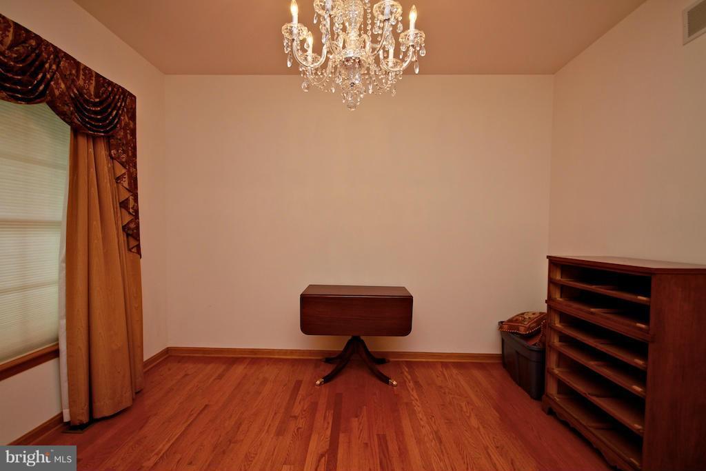 1615 Deerfield Road Darlington, MD 21034 - Photo 10 of 30 Formal Dining Room