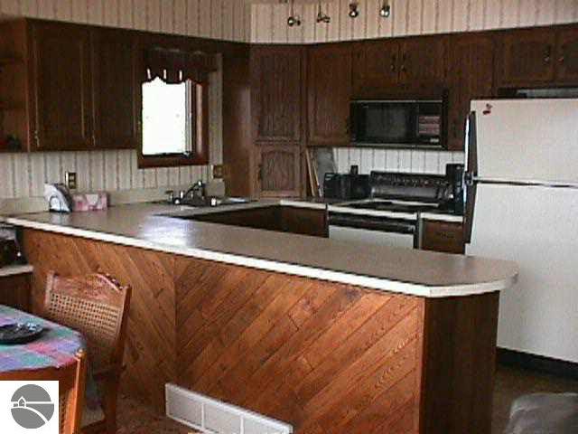 3510 Silver Lake Road Prescott, MI 48756 - Photo 4 of 5 1758914-3.JPG