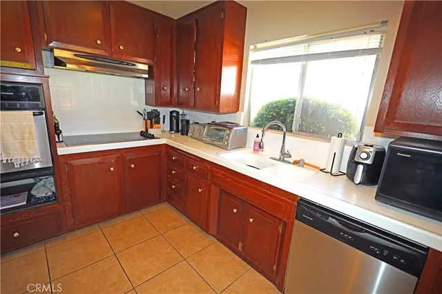 $1,150,000 | 622 East Lomita Avenue, Orange, CA 92867