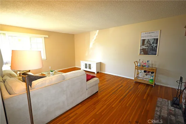 $1,150,000 | 622 East Lomita Avenue, Orange, CA 92867