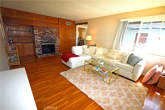 $1,150,000 | 622 East Lomita Avenue, Orange, CA 92867