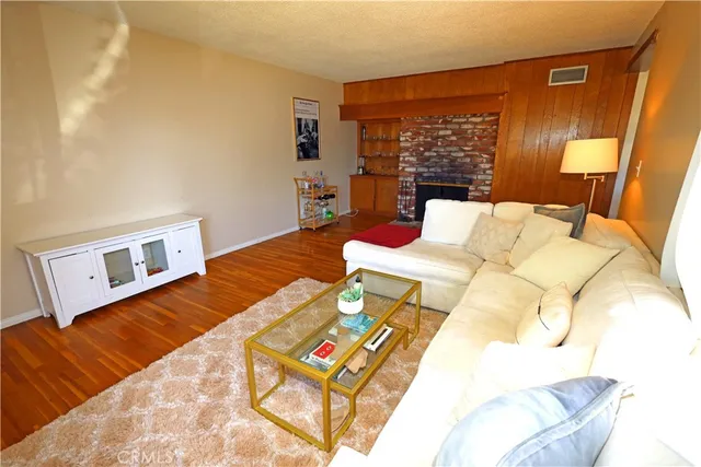 $1,150,000 | 622 East Lomita Avenue, Orange, CA 92867