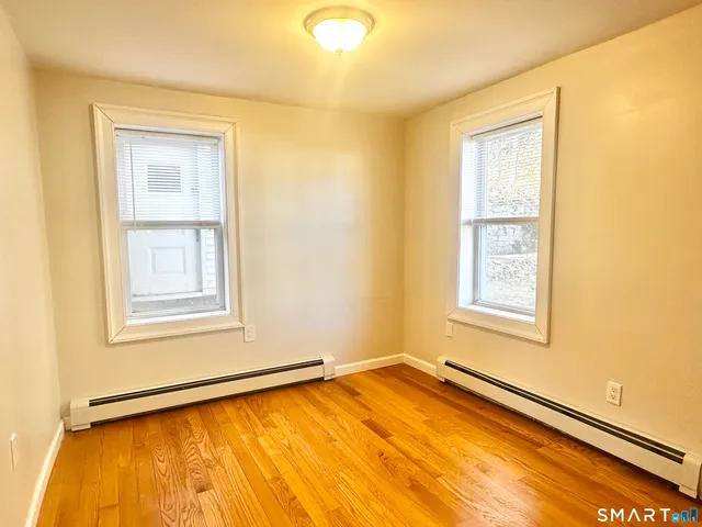 $1,650 | 49 Pleasant Street, Ansonia, CT 06401