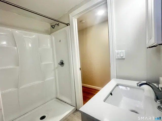 $1,650 | 49 Pleasant Street, Ansonia, CT 06401