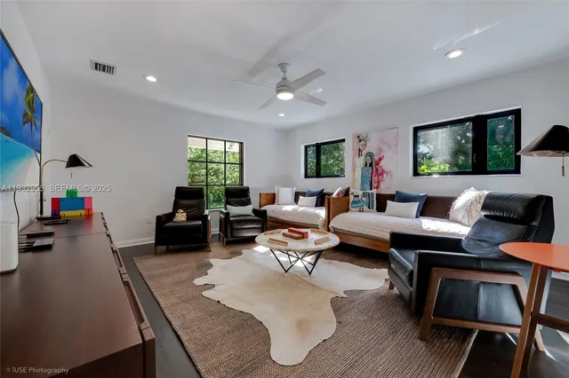 $20,000 | 10700 Old Cutler Road, Coral Gables, FL 33156