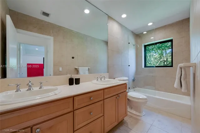 $20,000 | 10700 Old Cutler Road, Coral Gables, FL 33156