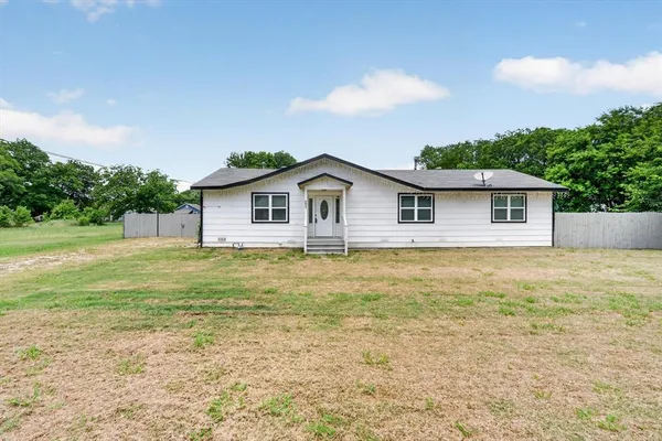 $185,000 | 221 Second Street, Wilmer, TX 75172