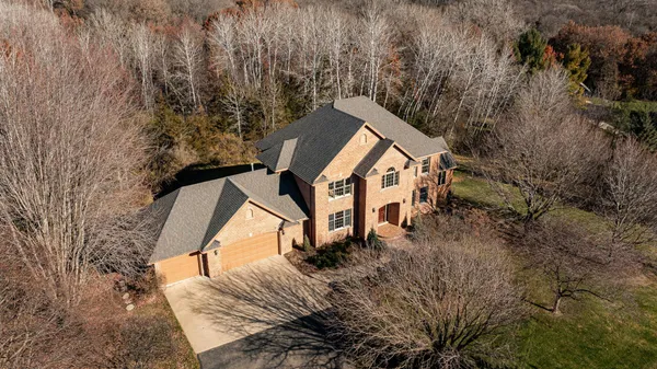$1,050,000 | 75 River Bluff Place Northwest, Rochester, MN 55901