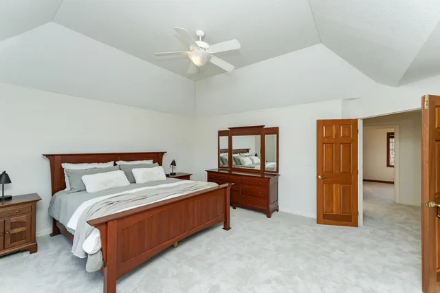 $1,100,000 | 75 River Bluff Place Northwest, Rochester, MN 55901