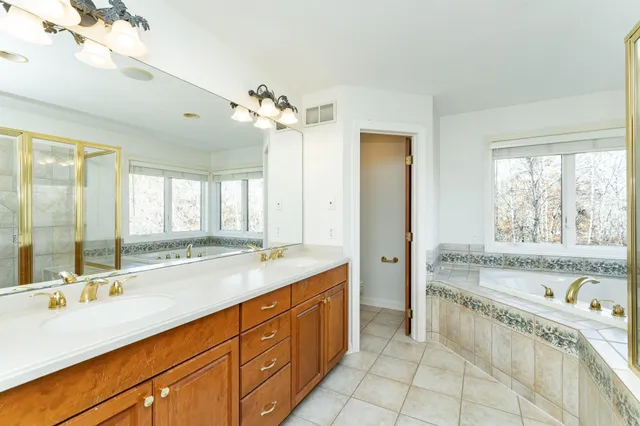 $1,100,000 | 75 River Bluff Place Northwest, Rochester, MN 55901