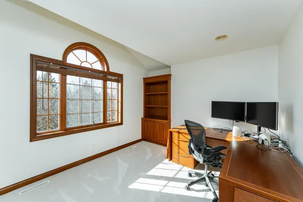 $1,050,000 | 75 River Bluff Place Northwest, Rochester, MN 55901