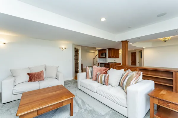 $1,050,000 | 75 River Bluff Place Northwest, Rochester, MN 55901