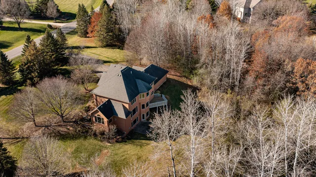 $1,100,000 | 75 River Bluff Place Northwest, Rochester, MN 55901