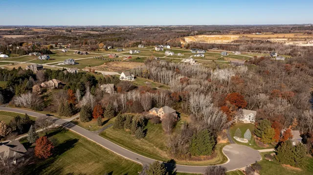 $1,100,000 | 75 River Bluff Place Northwest, Rochester, MN 55901