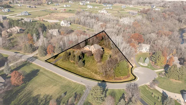 $1,050,000 | 75 River Bluff Place Northwest, Rochester, MN 55901
