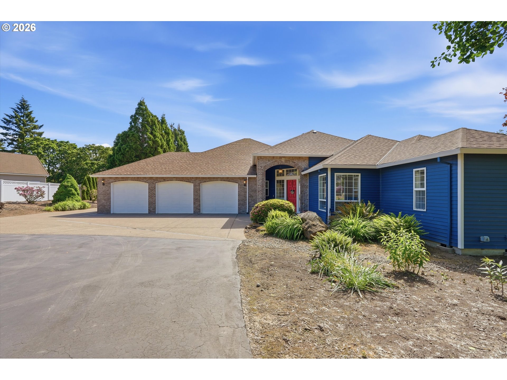 9850 Meadow Loop Newberg, OR 97132 - Photo 3 of 44