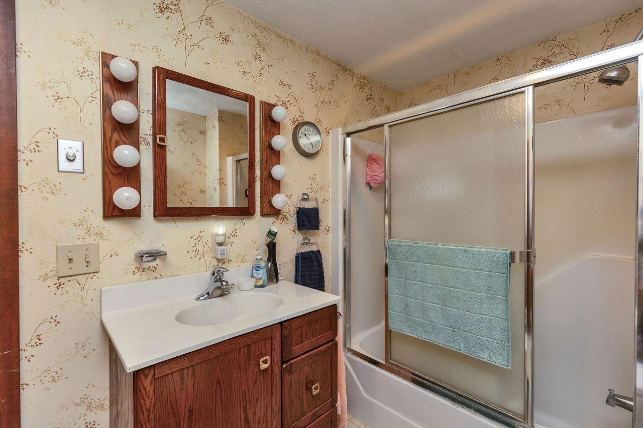 122 Proctor Road Jaffrey, NH 03452 - Photo 32 of 57