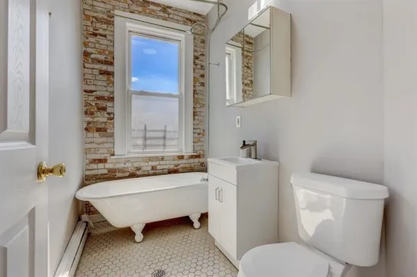 $750,000 | 69 Jewett Avenue, Jersey City, NJ 07304