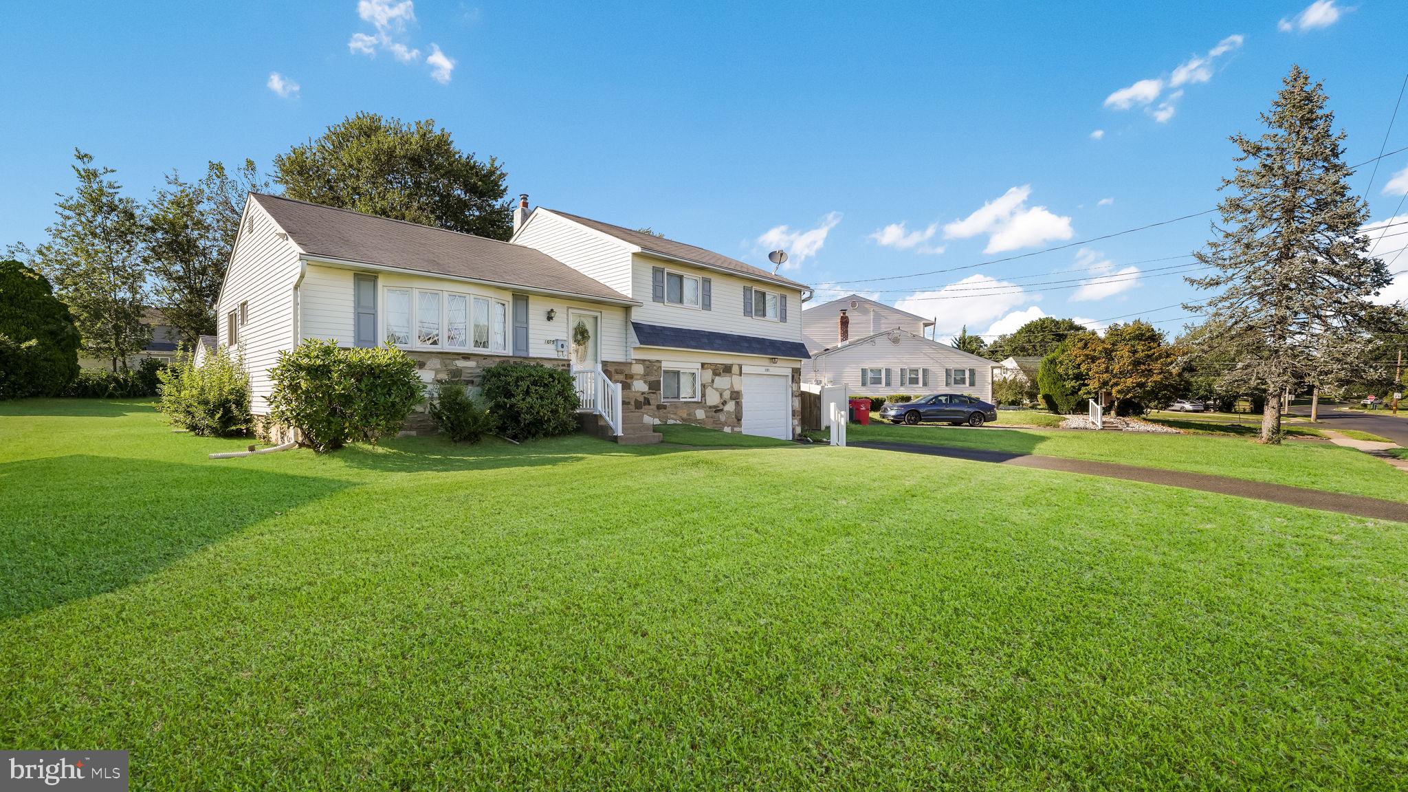 1075 Roberts Road Warminster, PA 18974 - Photo 2 of 25 Gallery Image 2
