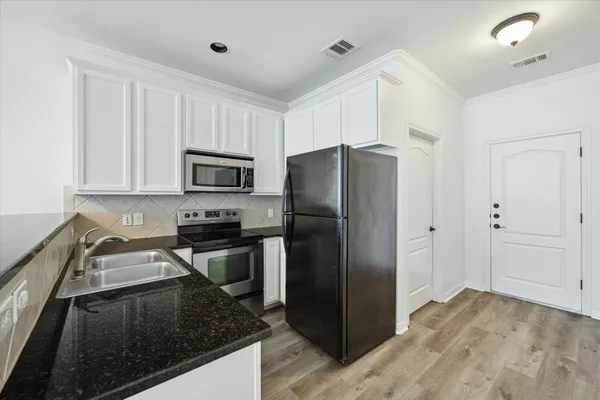 $213,900 | 2101 Town Centre Drive, Unit 1606, Round Rock, TX 78664