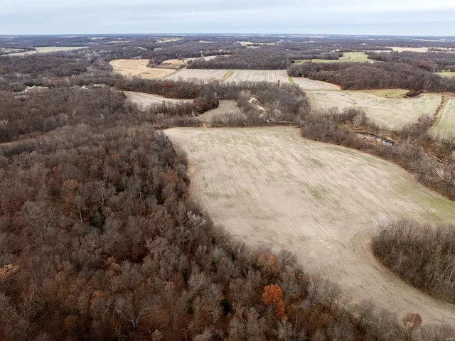 $899,900 | 1762 Ssr-w, Shelbyville, MO 63469