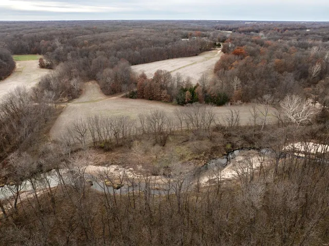 $899,900 | 1762 Ssr-w, Shelbyville, MO 63469