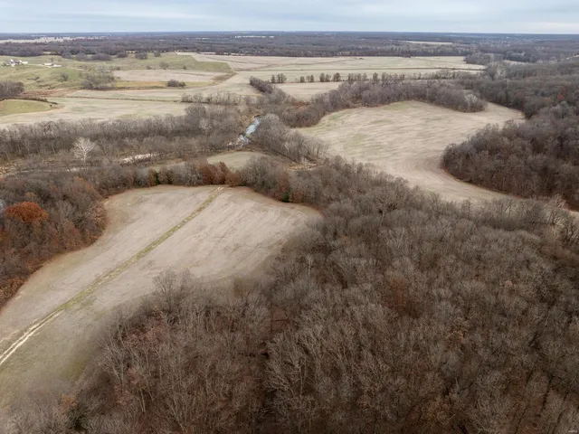 $899,900 | 1762 Ssr-w, Shelbyville, MO 63469