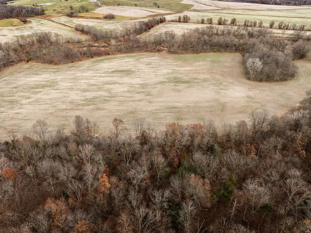 $899,900 | 1762 Ssr-w, Shelbyville, MO 63469