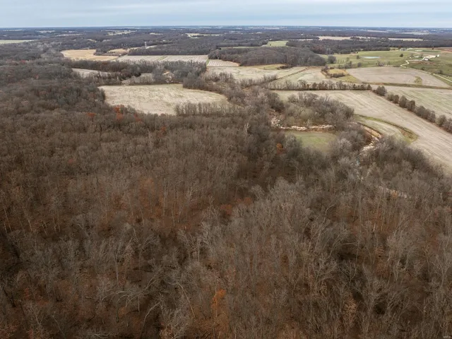 $899,900 | 1762 Ssr-w, Shelbyville, MO 63469