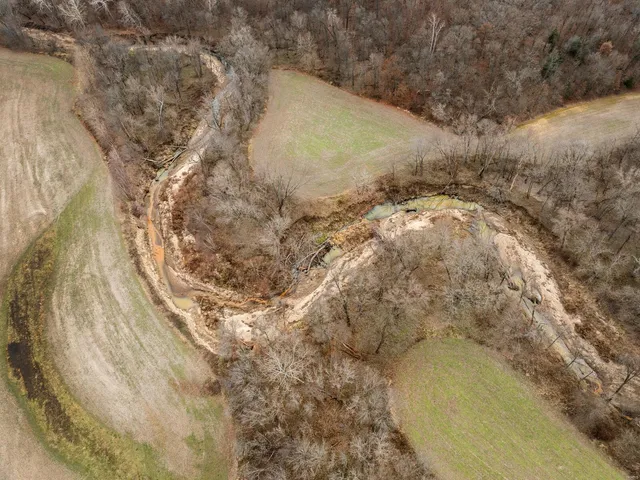 $899,900 | 1762 Ssr-w, Shelbyville, MO 63469